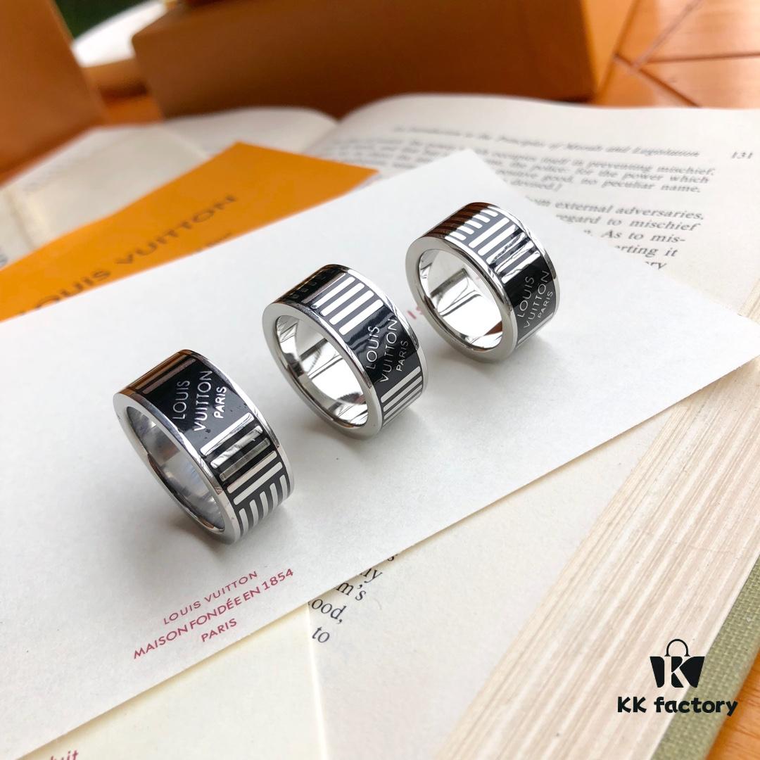 Exclusive In-Stock! LV Enamel Love Series Ring – Ideal Valentine's Gift, Couple's Design, Sleek and Elegant, 316 Stainless Steel, Precision Craftsmanship with Louis Vuitton Stamp