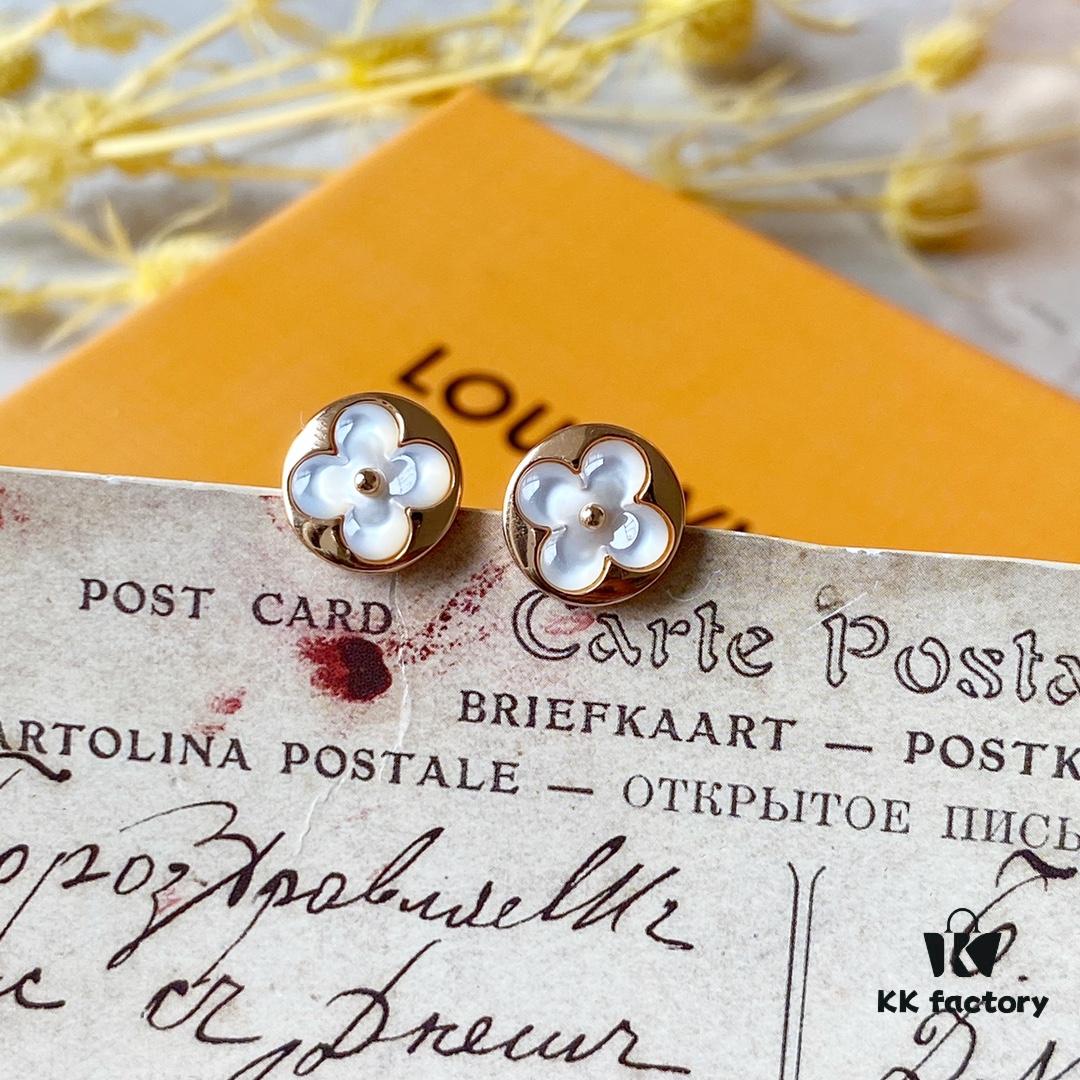 LV Round White Mother-of-Pearl Stud Earrings with 18K Rose Gold Plating