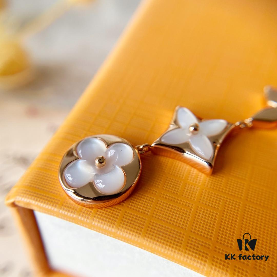 LV Round White Mother-of-Pearl Three Flower Necklace in 925 Sterling Silver with 18K Rose Gold Plating