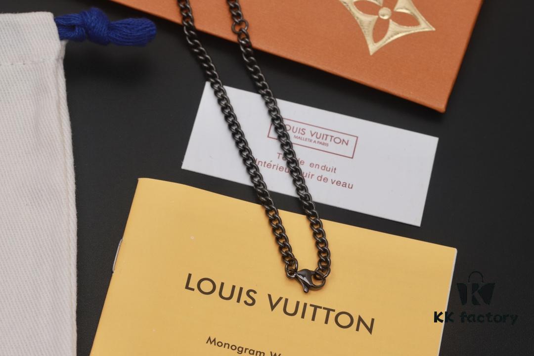 New Arrival Louis Vuitton Flower Cut Necklace