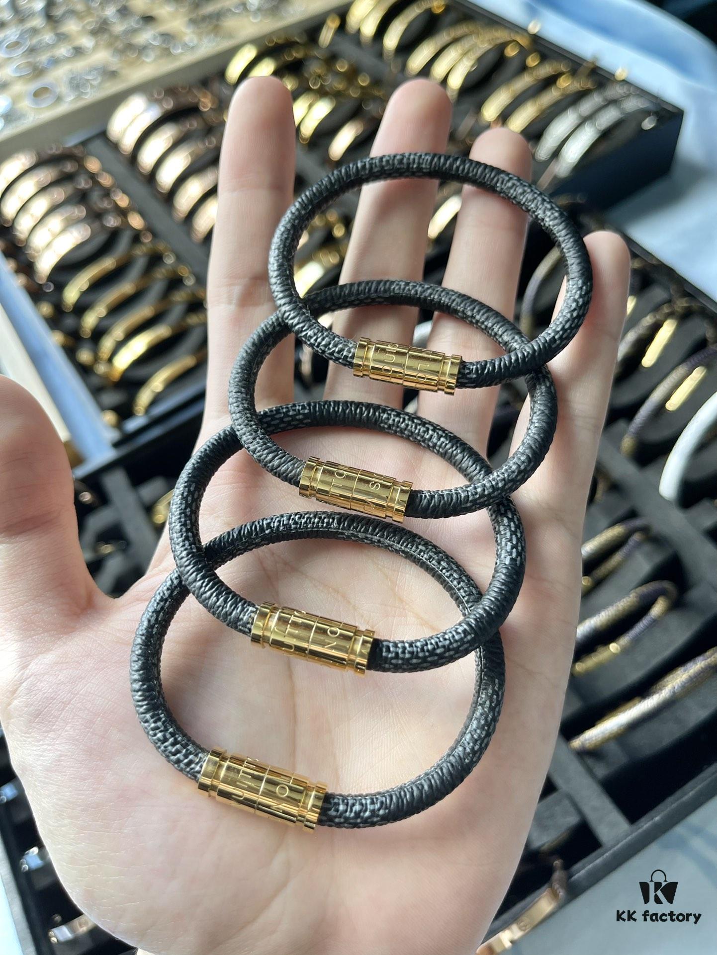 LV Magnets Bracelet in Gray