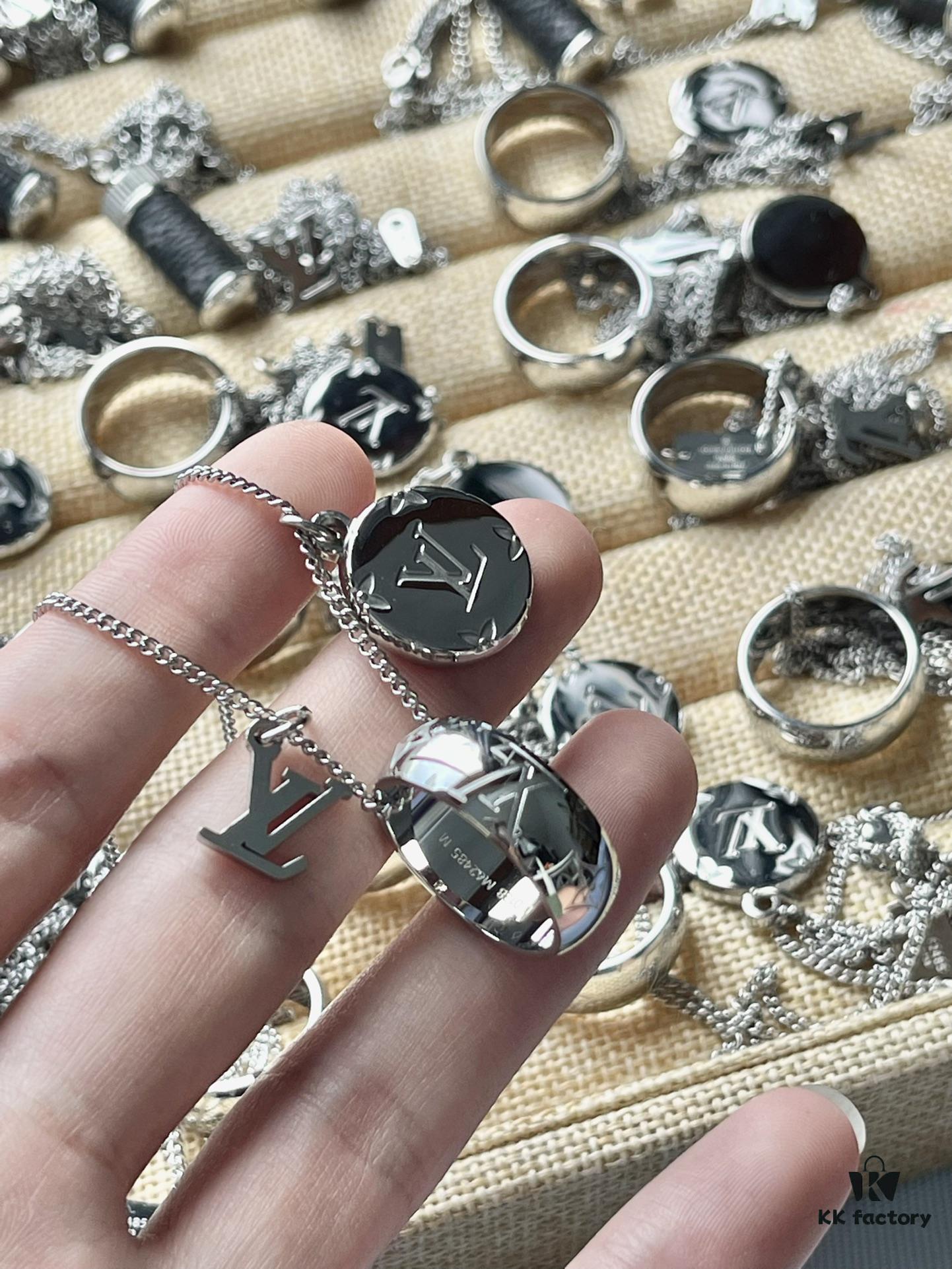 LV Ring Pendant Necklace