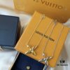 LV Louis Vuitton 2021 Bestseller ZP Out of Stock Smooth Flawless Series Pea Cross Necklace Vintage Super Stylish Look