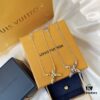 LV Louis Vuitton 2021 Bestseller ZP Out of Stock Smooth Flawless Series Pea Cross Necklace Vintage Super Stylish Look
