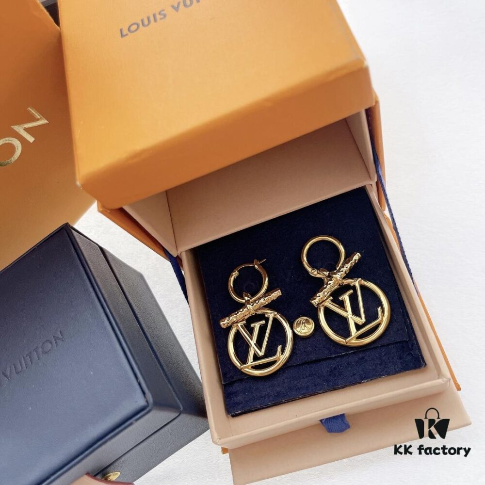 Lv Louis Vuitton 2022 Spring-Summer New Arrival Retro LV Letter OT Earrings