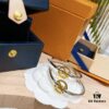 LV 2022 New Arrival Gold and Silver Dual-Tone Crescent Hook Earrings Louis Vuitton Luxury Custom Thick Gold Plating One-to-One Craftsmanship