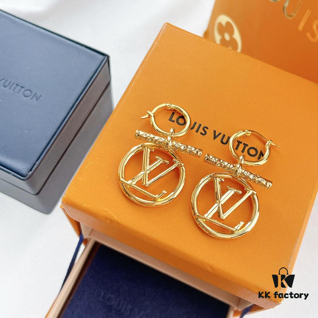 Lv Louis Vuitton 2022 Spring-Summer New Arrival Retro LV Letter OT Earrings