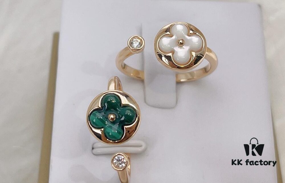 Color Blossom High Jewelry Ring in V Gold with White Shell, Red Carnelian, Peacock Green, and Black Onyx