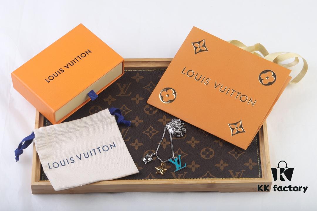 Louis Vuitton Aquatics Enamel Starfish and Turtle Necklace