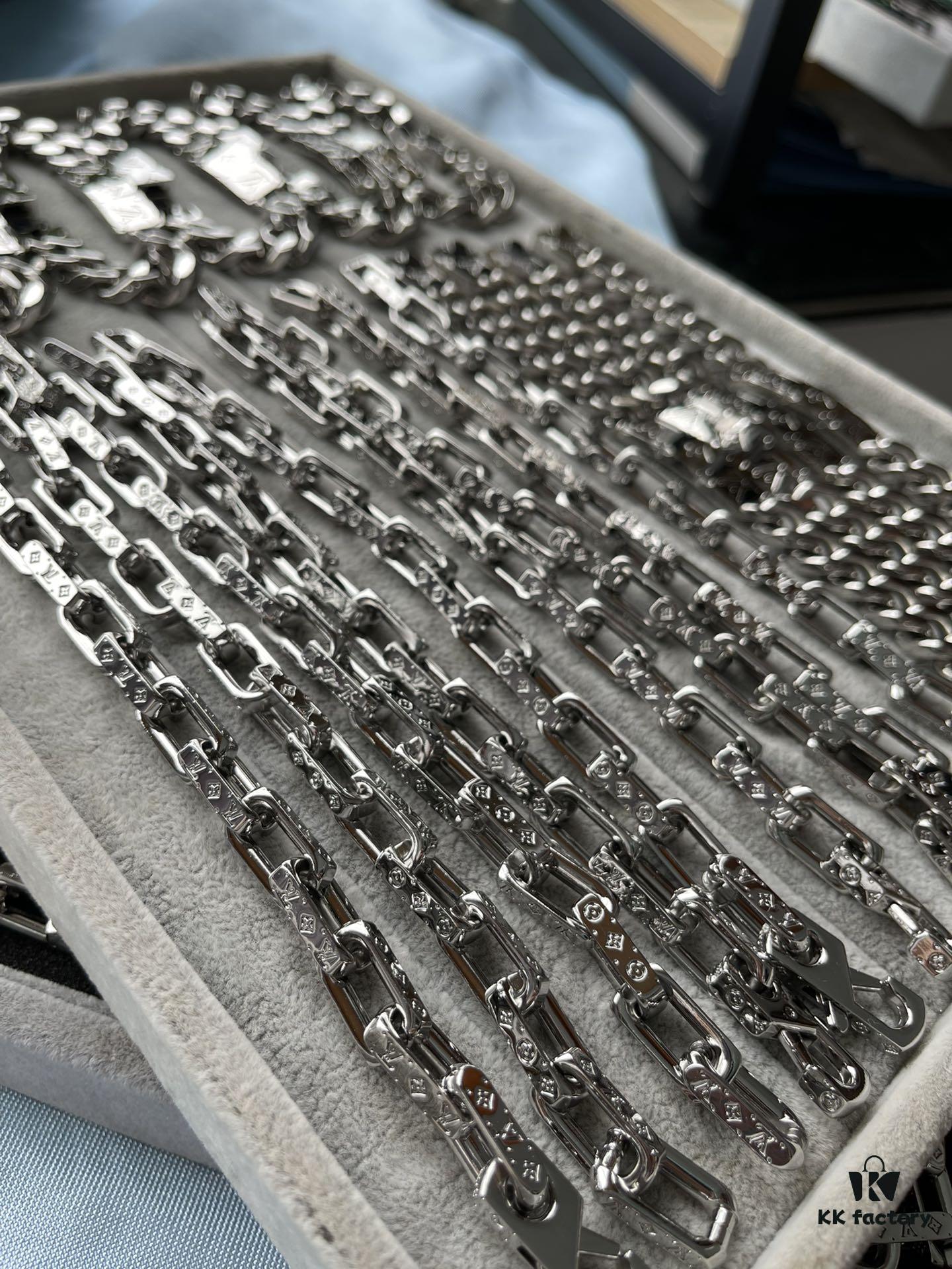 LV Chain Cuban Bracelet In Stock