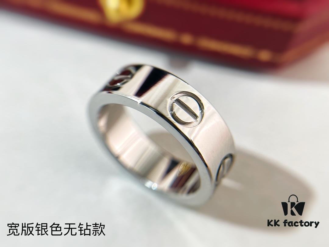 Available in three colors: gold, rose gold, and silver; two styles: with or without diamonds, wide or narrow band; sizes from 5 to 11