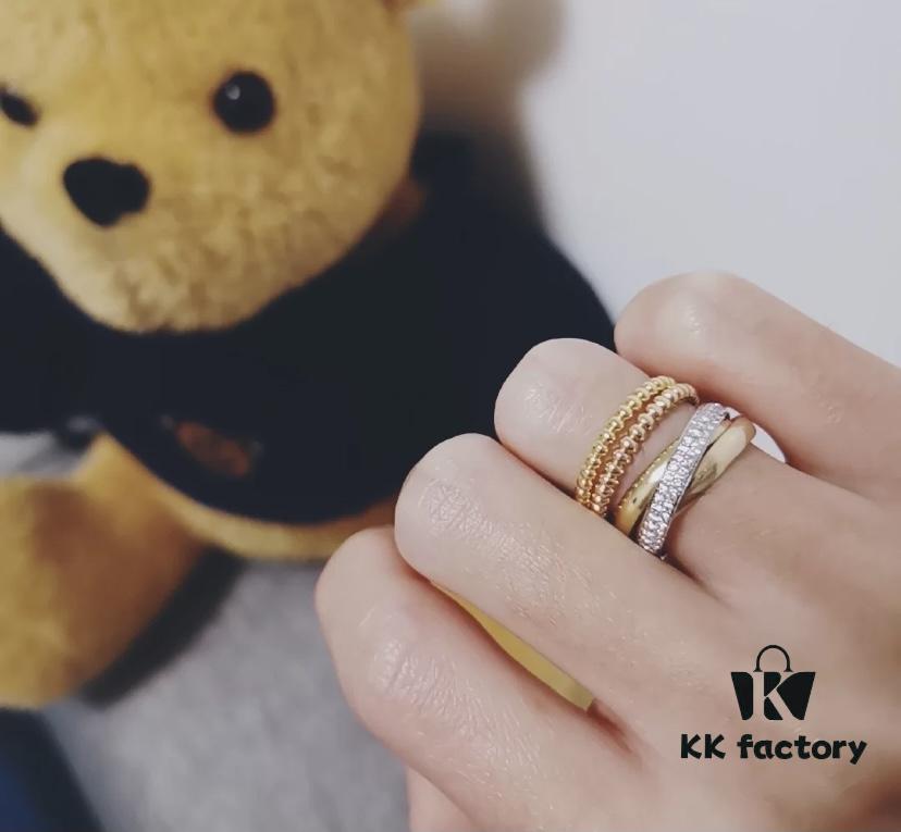 V Gold Material Cartier Trinity Ring 💍 A Classic Diamond Ring Embracing Symmetrical Elegance