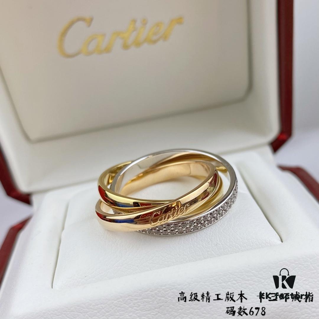 V Gold Material Cartier Trinity Ring 💍 A Classic Diamond Ring Embracing Symmetrical Elegance