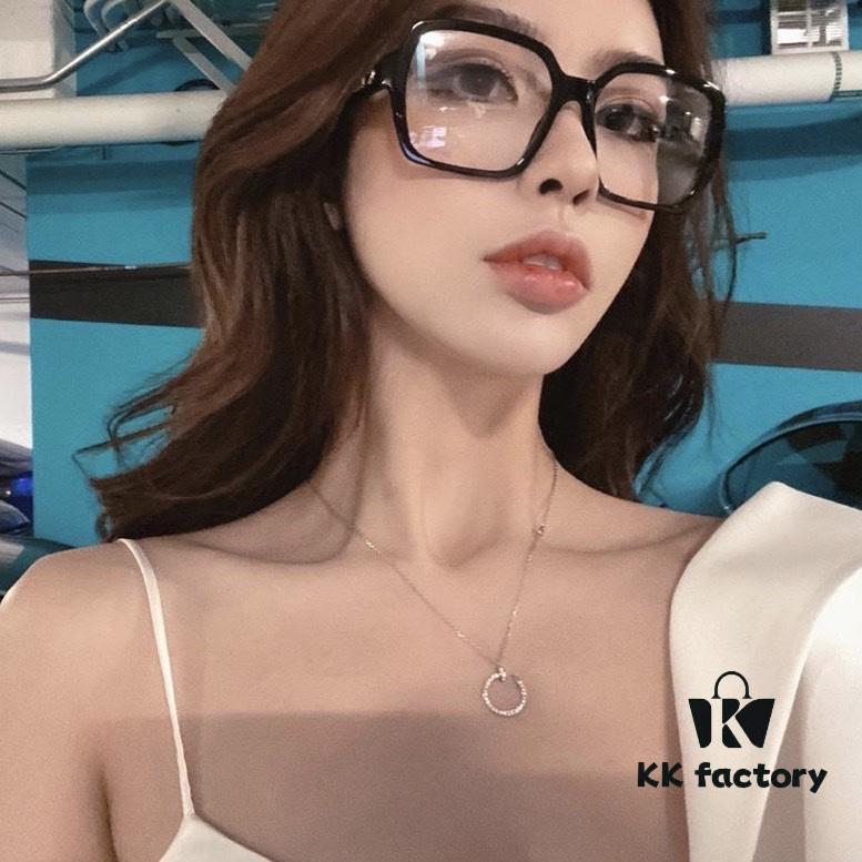 A Set of Wearing Images, Super Beautiful Style ❤️