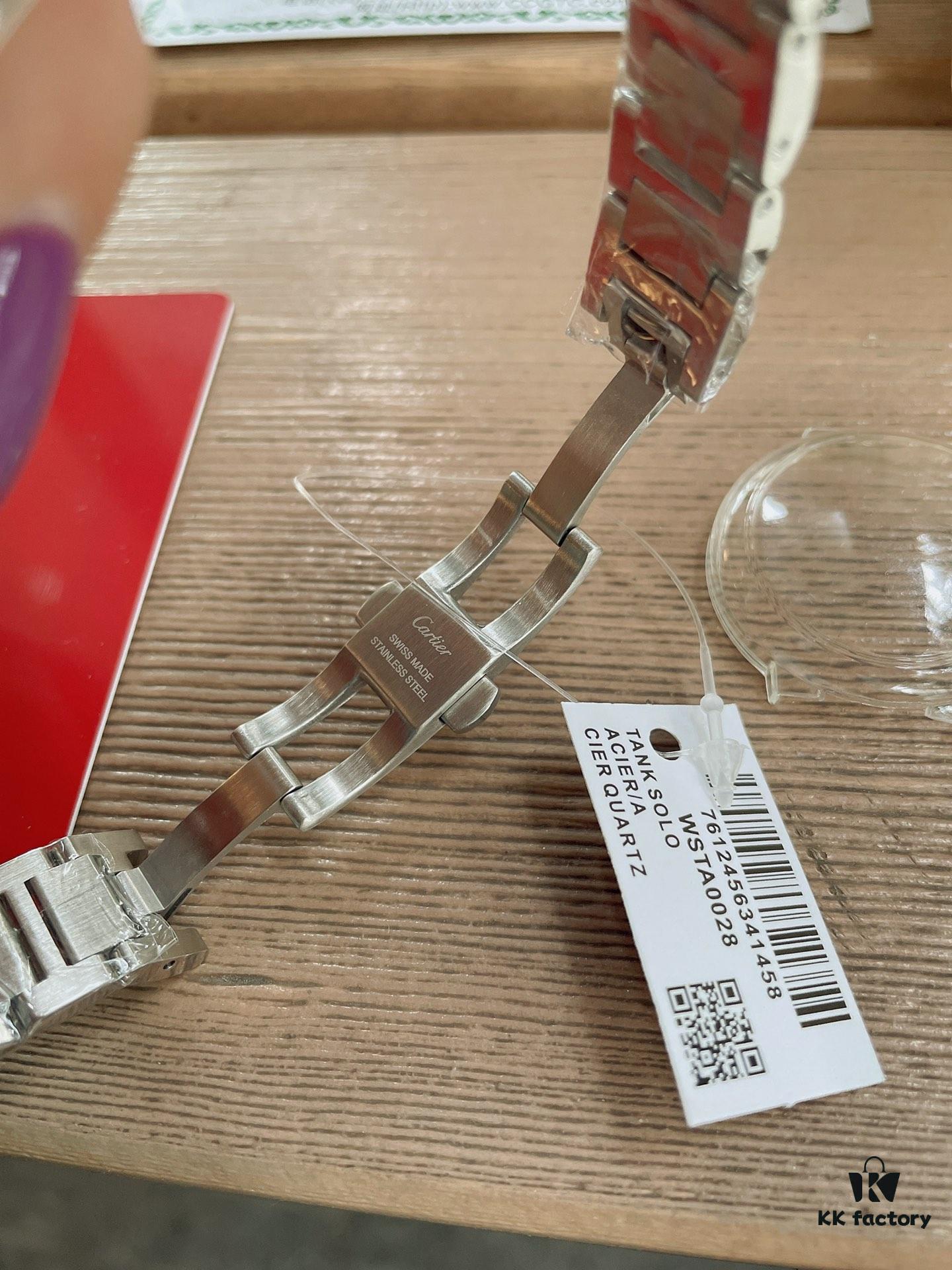 Cartier Classic Blue Balloon, Merman Glass Domed Curved Case, Guilloché Dial, Sword-Shaped Hands, Imported Ceramic Strap Paired with 316 Stainless Steel, 33mm Size