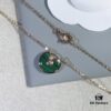 Carter Amulette Pendant Necklace - Malachite (Good Luck Charm)