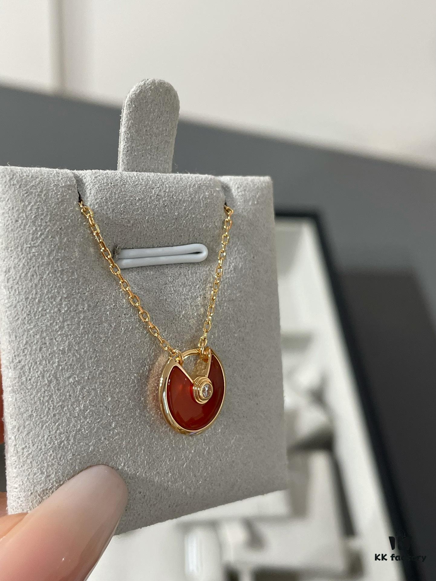 ❤New Year Red Cardier Amulet Necklace