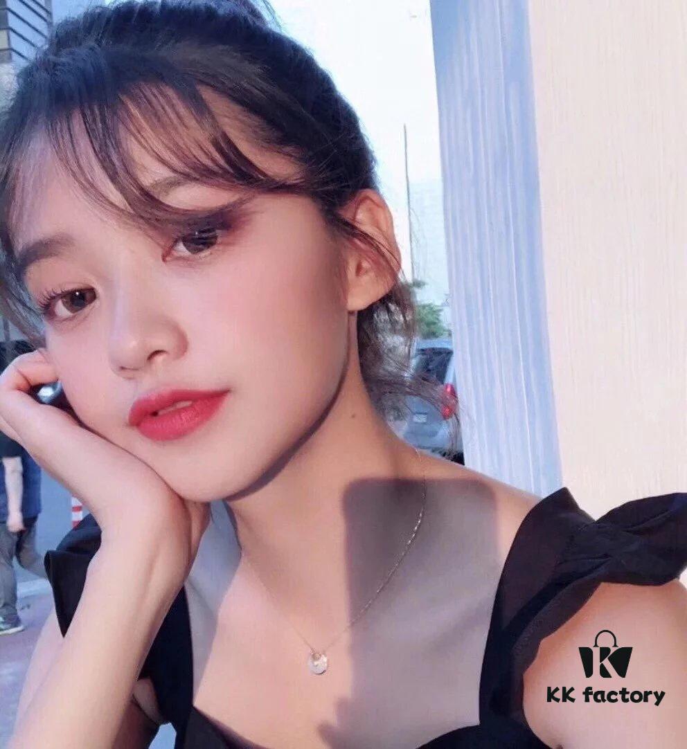 Low-key yet sophisticated, elegantly versatile, truly tenderly beautiful and graceful