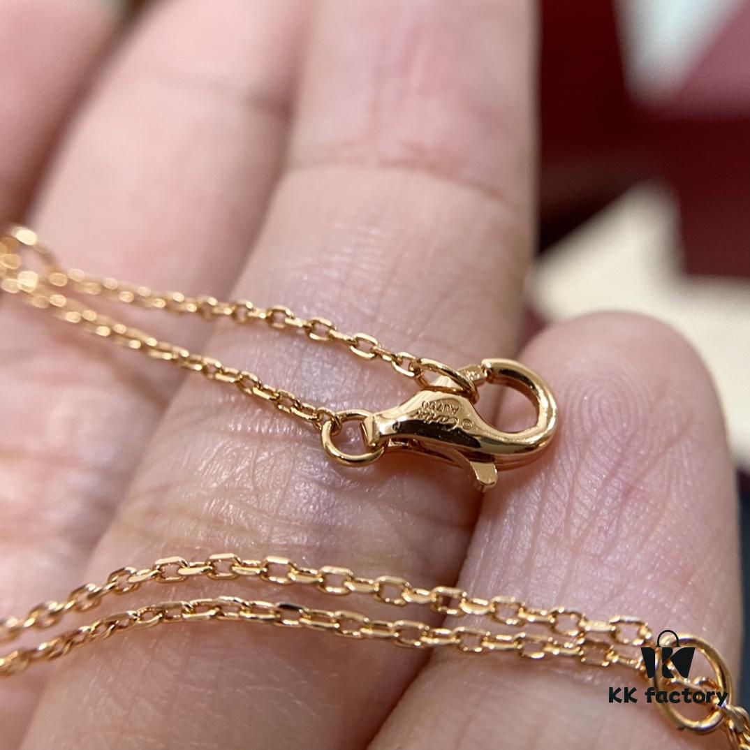 Another set of real shots for the chain. The entire chain is substantial in weight! Features a small clasp for adjustable length, making it eye-catching yet traditional to wear, with a unique design that stands out.