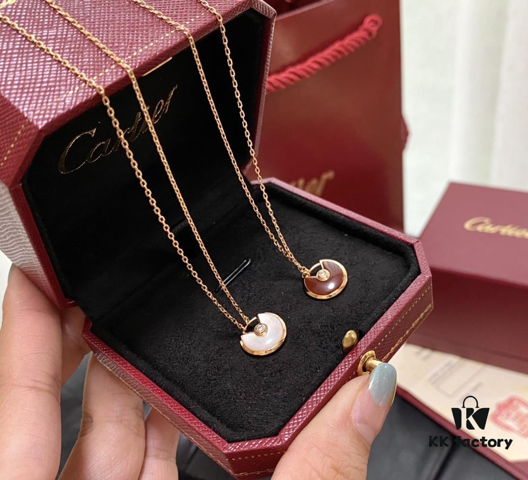 Two-color design, feel the overall texture; simple style matches any outfit – a must-have for everyone, definitely not a cheap imitation!