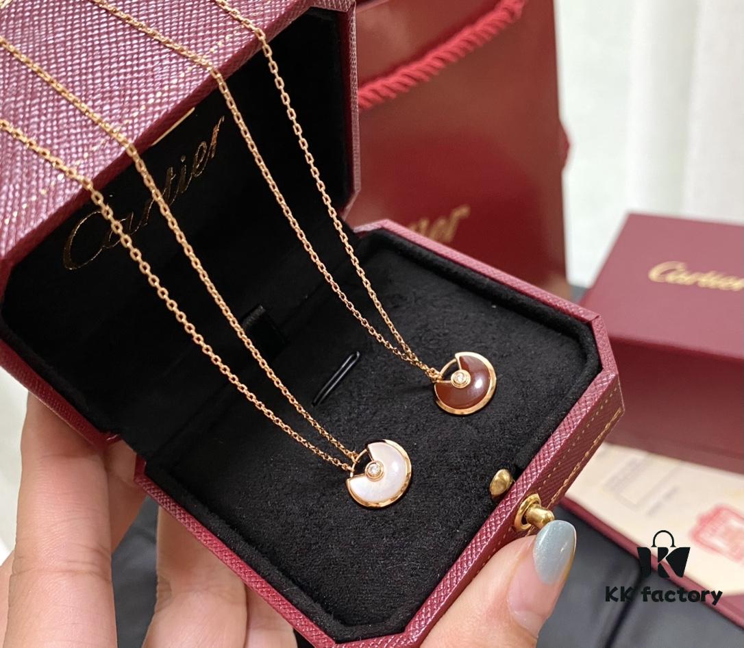 Two-color design, feel the overall texture; simple style matches any outfit – a must-have for everyone, definitely not a cheap imitation!