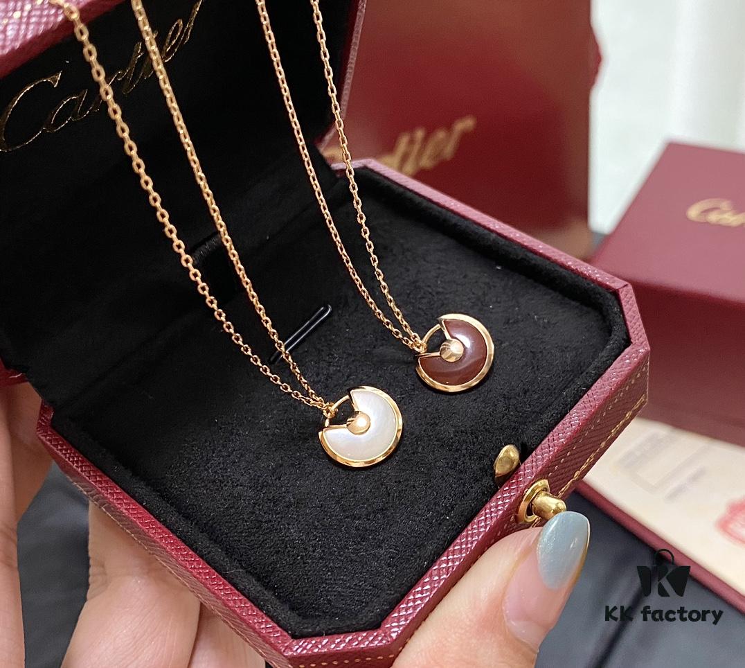 Two-color design, feel the overall texture; simple style matches any outfit – a must-have for everyone, definitely not a cheap imitation!