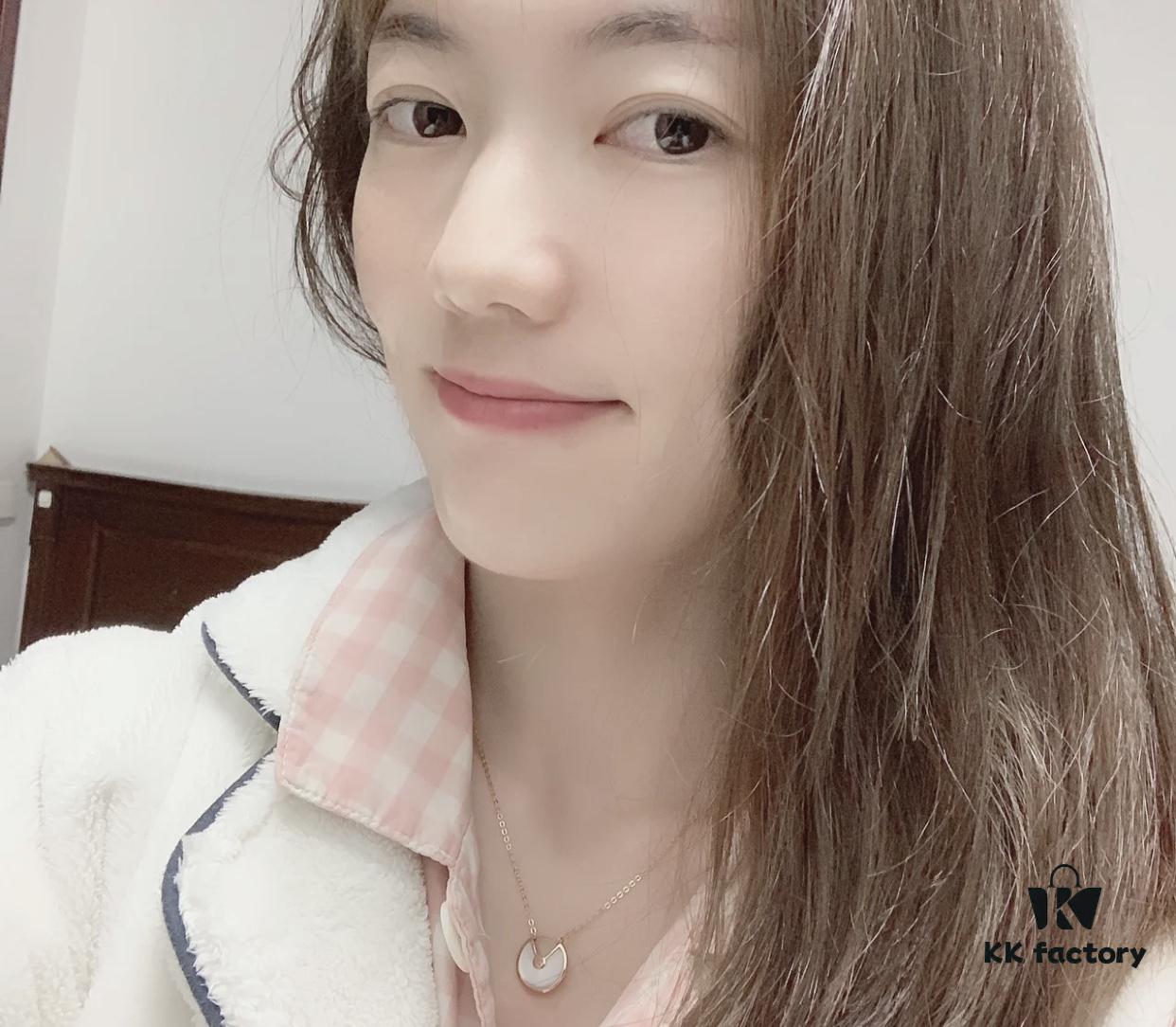 Classic Internet-Famous Style Adored by Celebrities and Influencers