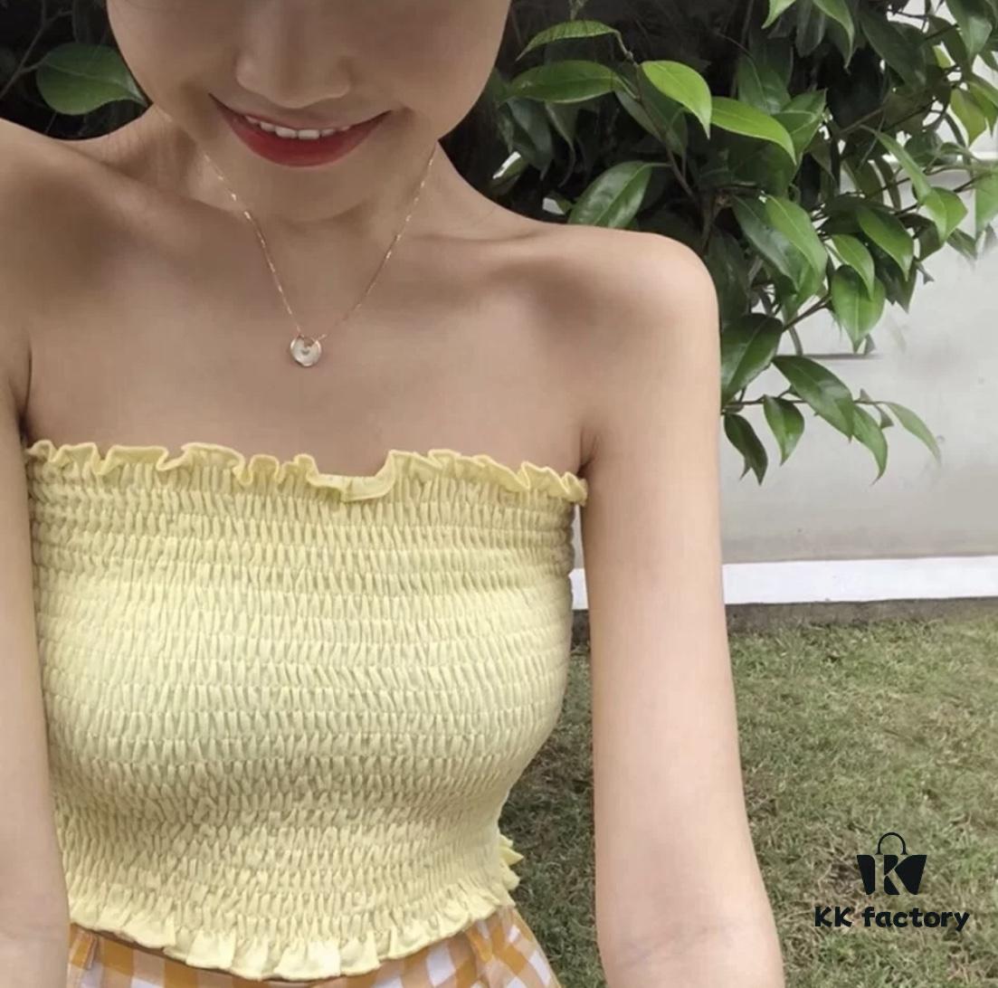 Classic Internet-Famous Style Adored by Celebrities and Influencers