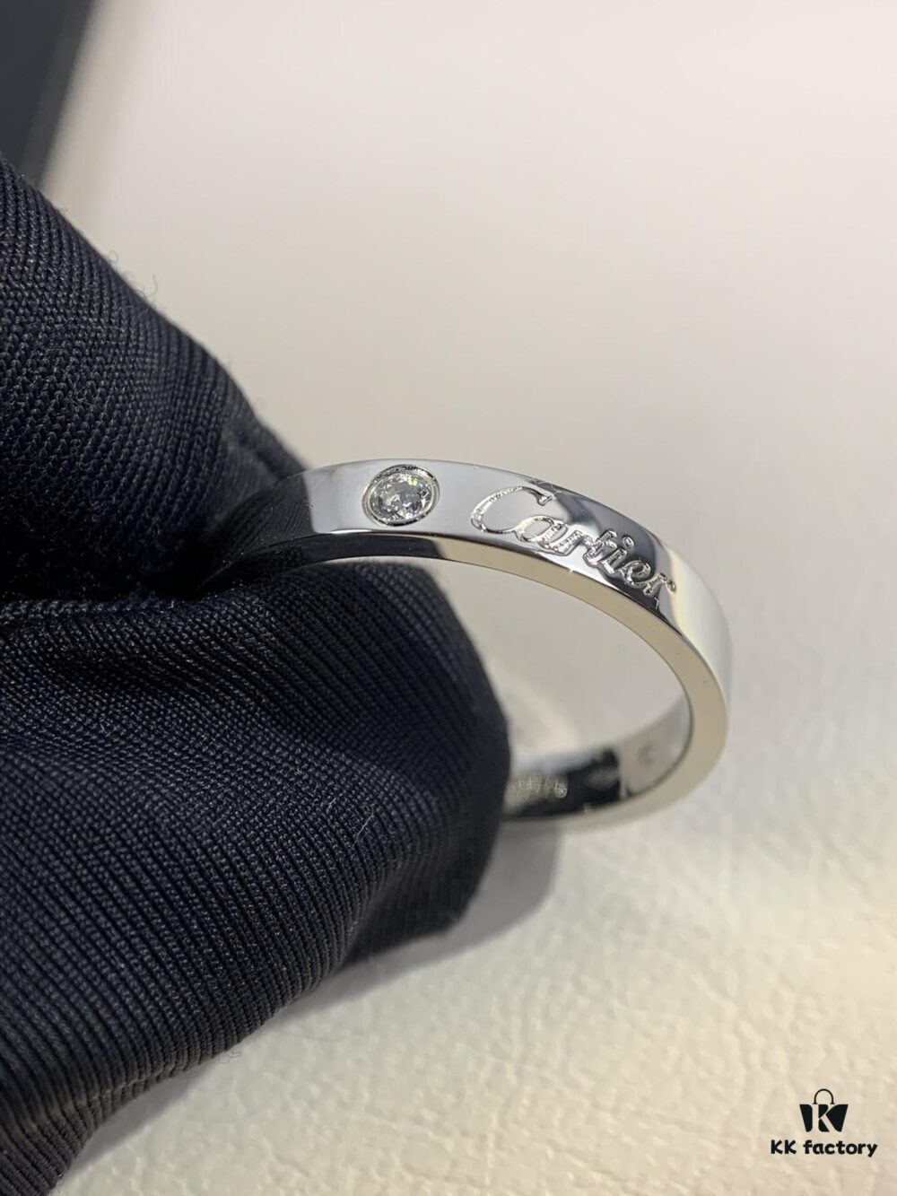 Cartier 3mm Sculpted Single Diamond Letter Ring