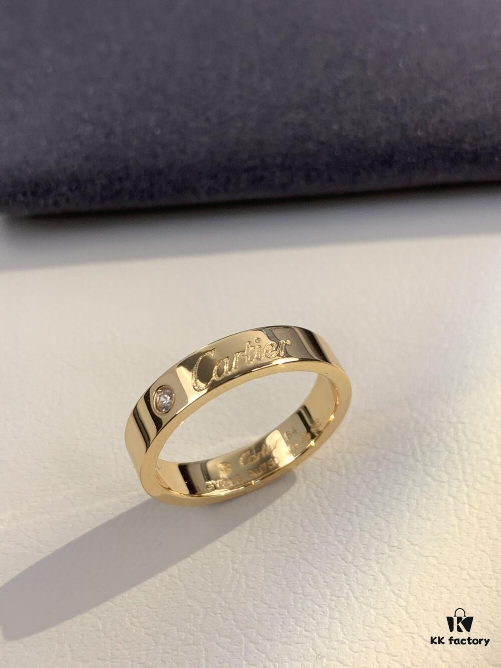 Cartier 4mm Scaled Single Diamond Letter Ring