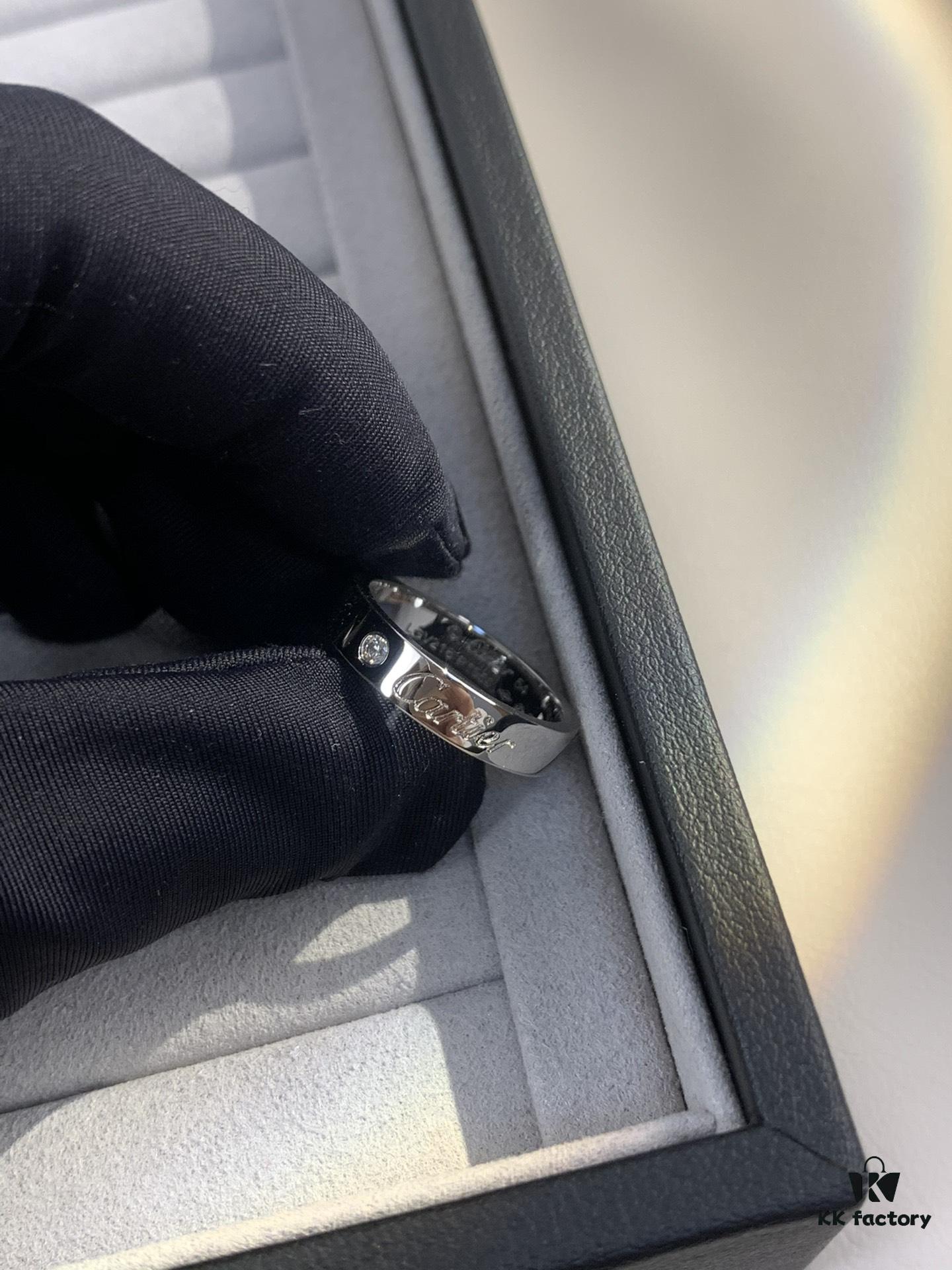 Cartier 4mm Scaled Single Diamond Letter Ring