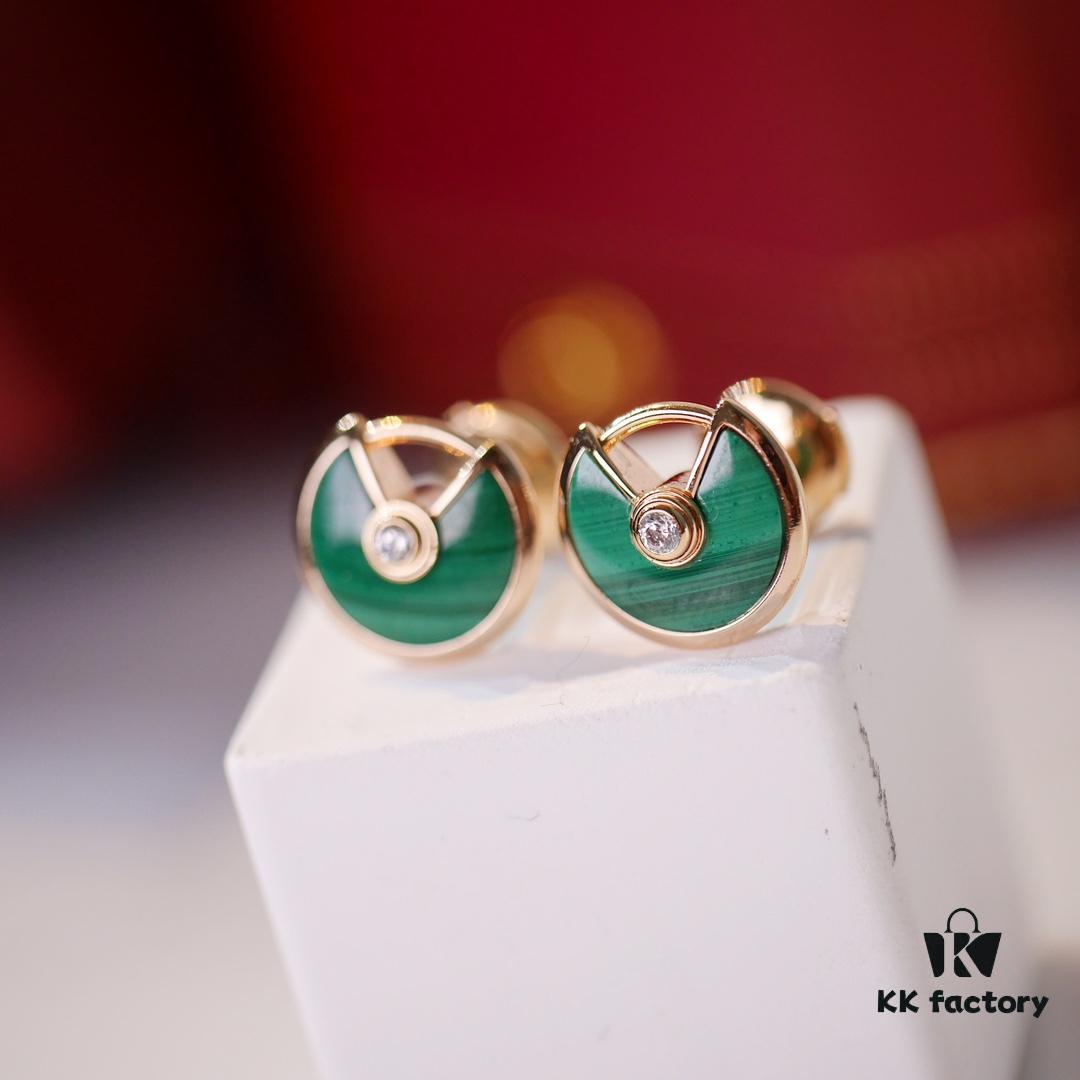 Cartier Amulette de Cartier Classic Stud Earrings, A Captivating Jewelry Series Crafted with Rare Gemstones, Symbolizing Luck and Elegance