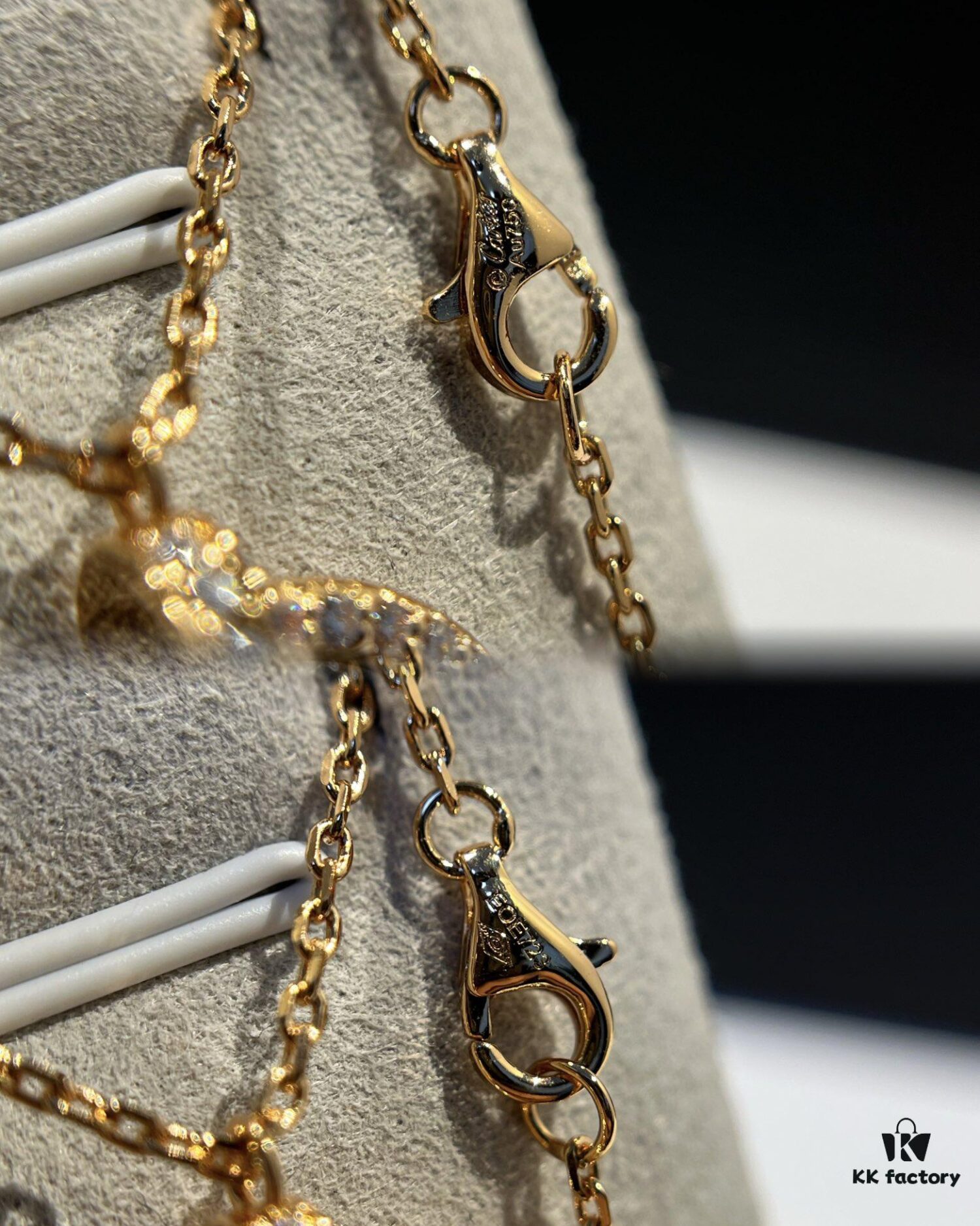 Cartier Full Diamond Nail Necklace in Rose Gold Color