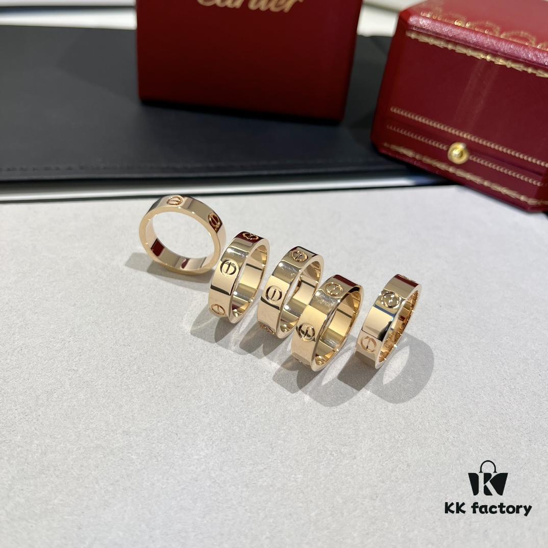So beautiful! Wide-style statement ring with exquisite details, crafted by precision CNC engraving, each line is clear and sharp, full of texture and radiant in the sunlight!