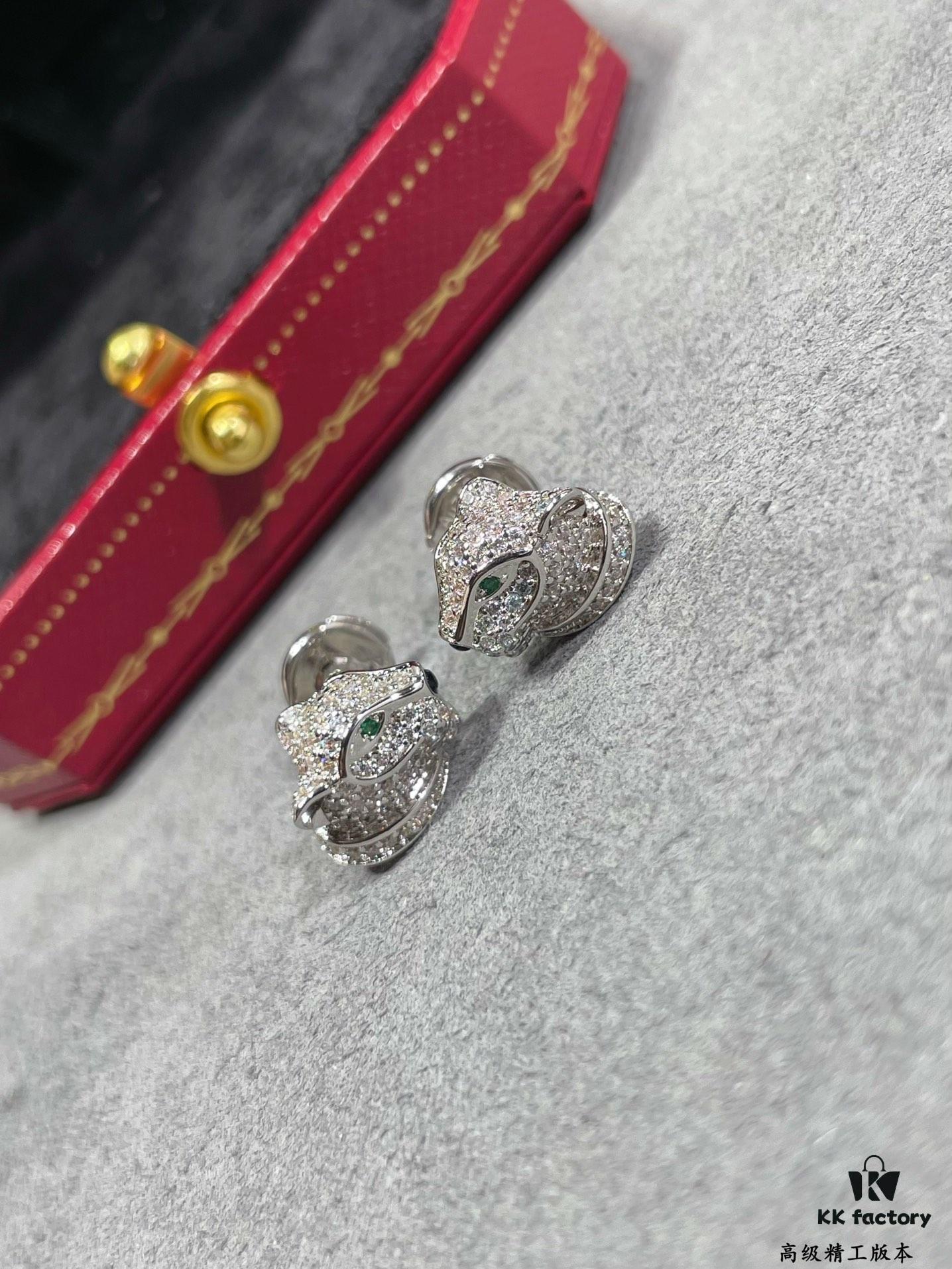 CNC Cartier Panther Head Stud Earrings, Super Imposing Leopard Design, 18K Gold Plated with Exquisite Hand-Carved Craftsmanship by Master Artisans, Presenting a Perfect and Highly Desirable Product!