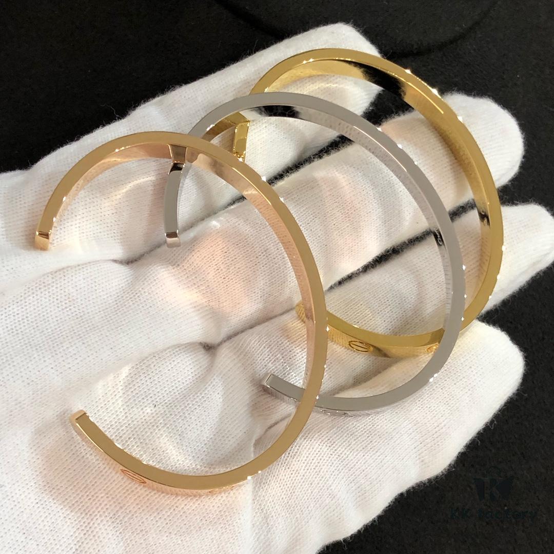 New Arrival 🆕 Love New Open Bangle Bracelet! No Screwdriver Needed, Oval Design Fits Wrist Comfortably