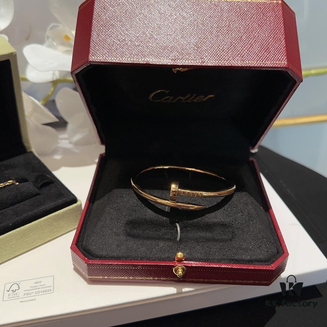 Versatile Top-Tier Jewelry: VCA-Inspired Five-Petal White Mother-of-Pearl Bracelet and Cartier-Style Nailed Polished Gold Bangle, Thick 18K Gold Plated with Natural White Mother-of-Pearl