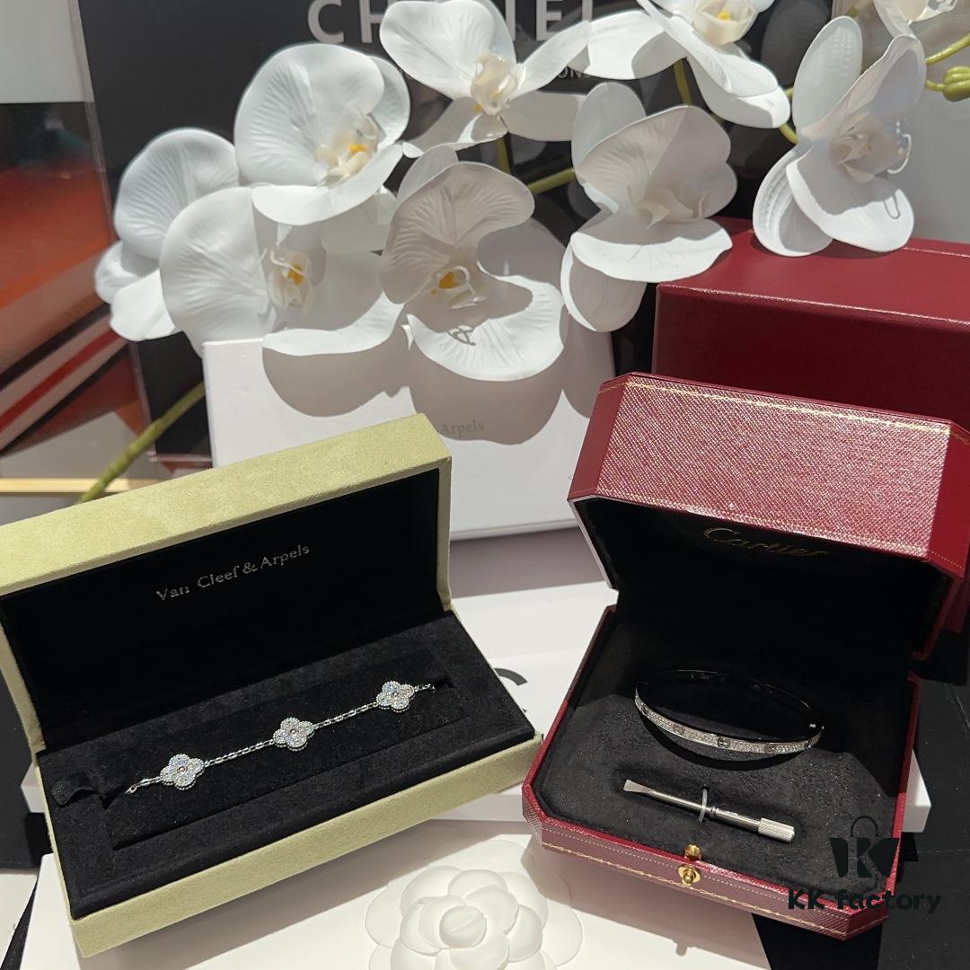 Bracelet Stacking 💎 Must-Have for Spring and Summer