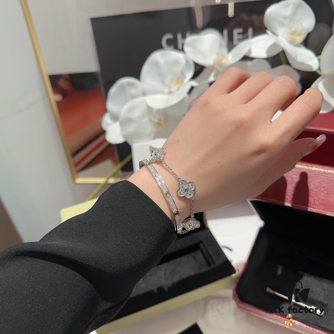 Bracelet Stacking 💎 Must-Have for Spring and Summer