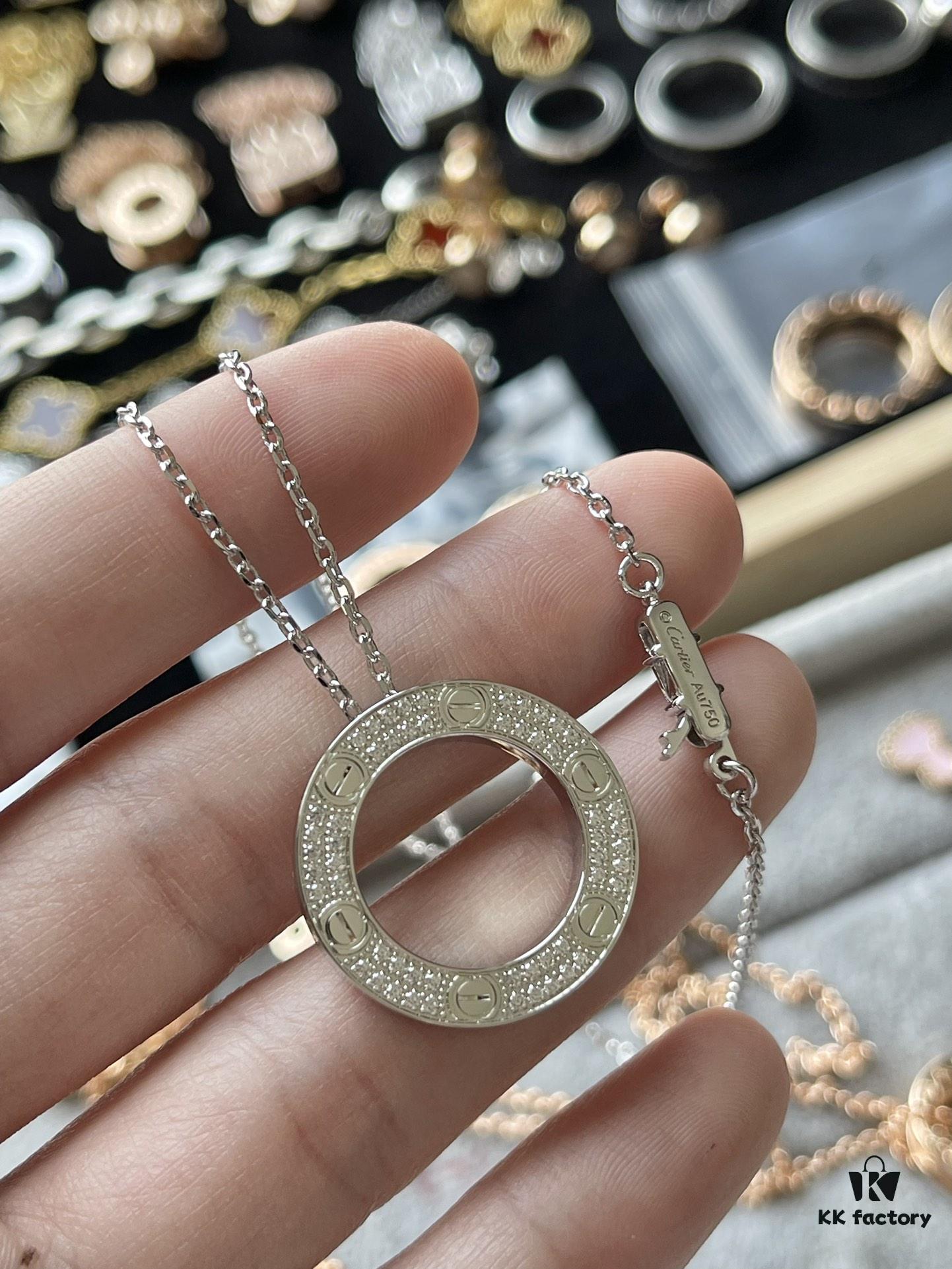 Cartier V Gold Version Large Round Necklace