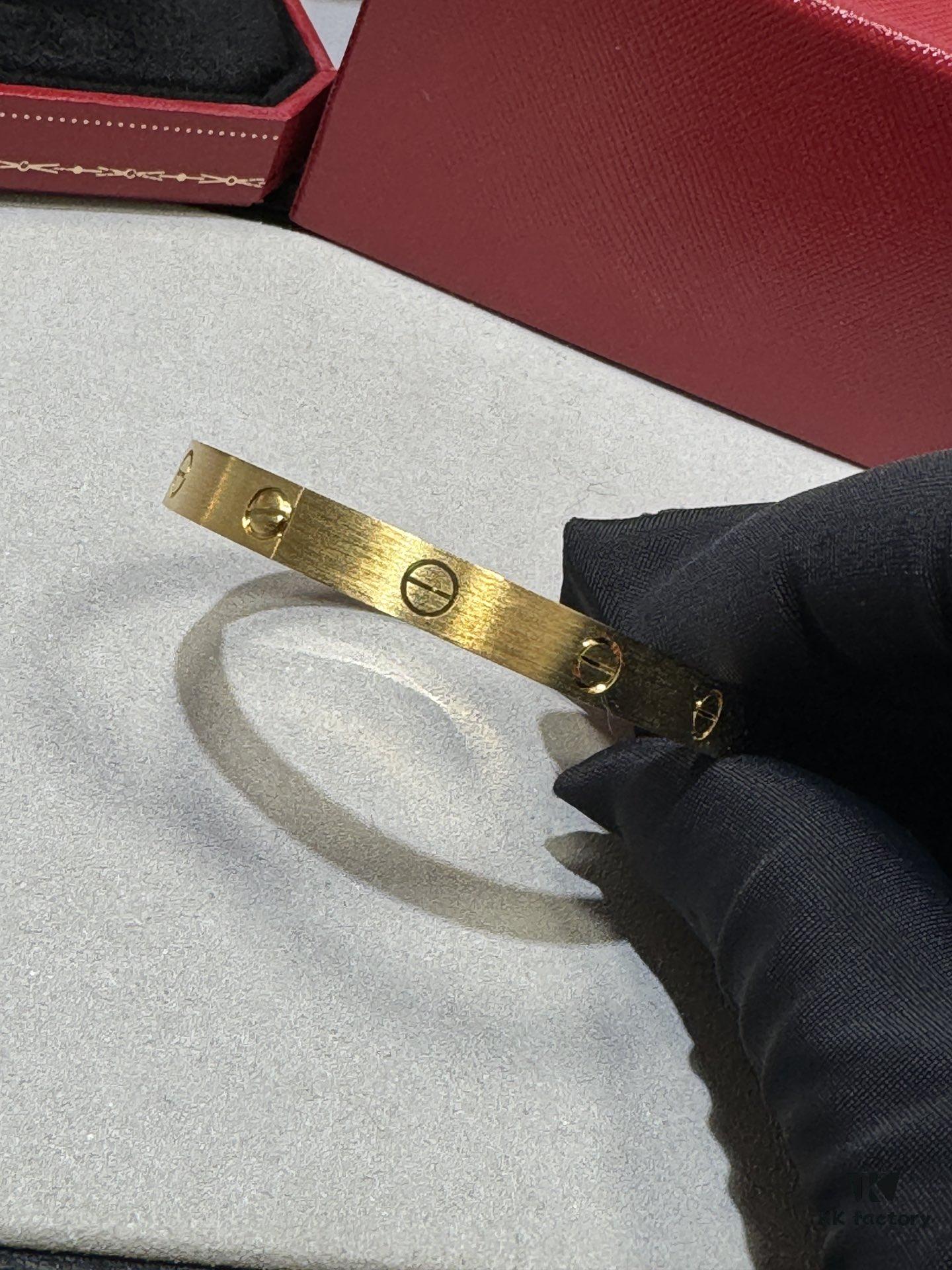 Cartier New Brushed Bracelet ❤️