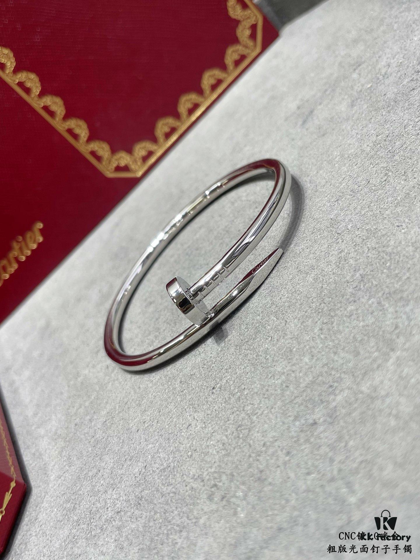 V Gold Plated 1.0mm Gold DB Original Engraving CNC Version Cartier Polished Nail Bracelet 😘😘😘💗🎁 💎Cartier Juste un Clou Nail Bracelet Classic Design Available in Three Colors Perfect Gift for Couples (Let's Nail It Together)