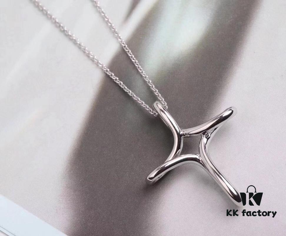 Tiffany & Co. Newly Released Cross Necklace, 925 Silver with 18K Gold Plating, Exquisitely Crafted, Beautiful, Elegant, and Versatile