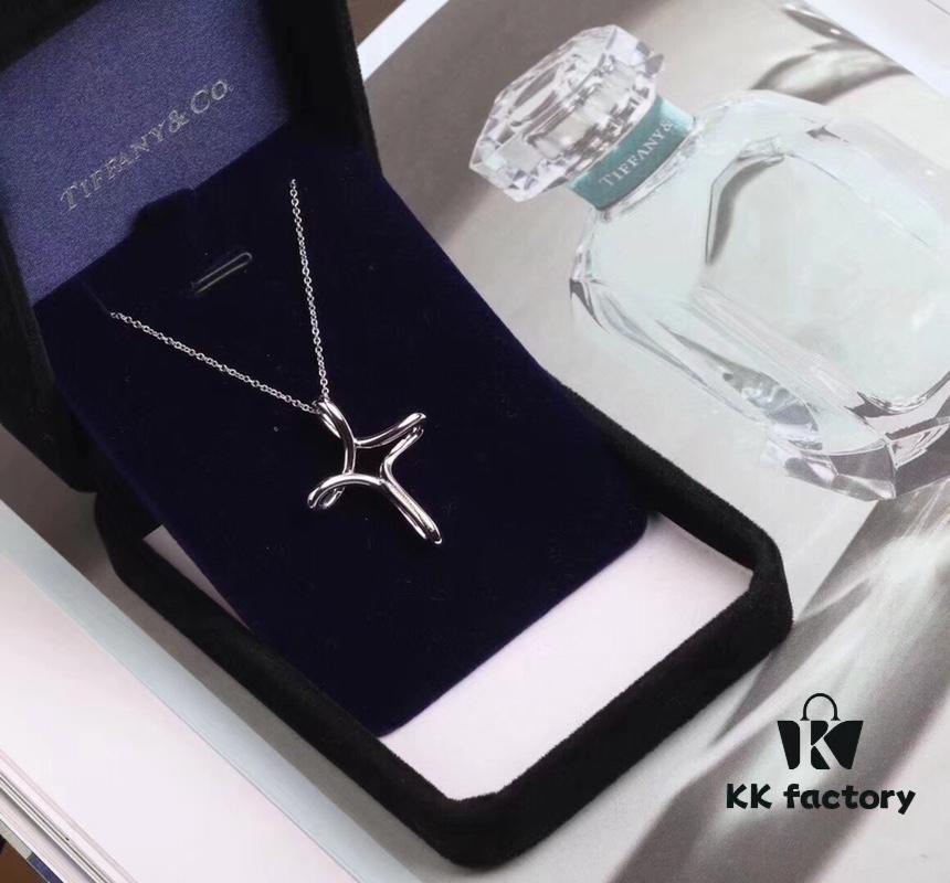 Tiffany & Co. Newly Released Cross Necklace, 925 Silver with 18K Gold Plating, Exquisitely Crafted, Beautiful, Elegant, and Versatile