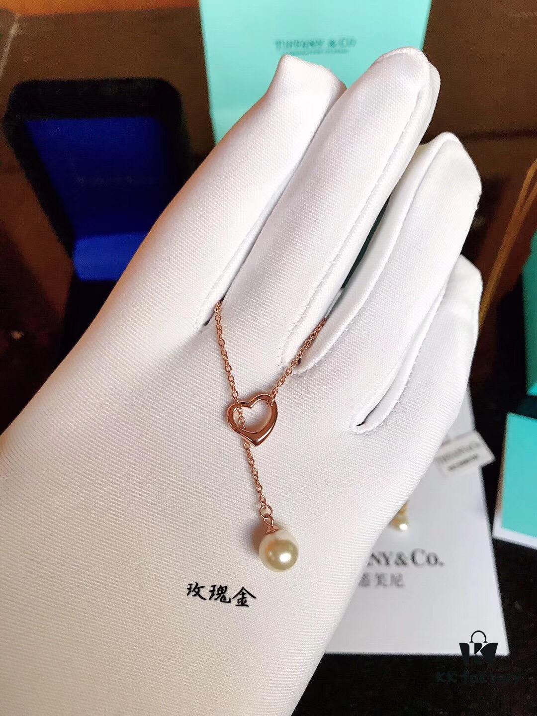 Tiffany & Co. Elsa Peretti® Open Heart Pearl Necklace with Sautoir Design, 8mm Pearl, 1.0cm Heart