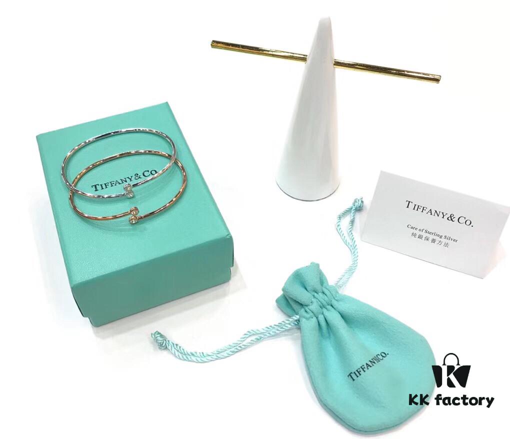 Tiffany & Co. Elsa Peretti Loop Bangle with Diamonds