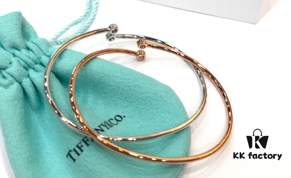 Tiffany & Co. Elsa Peretti Loop Bangle with Diamonds