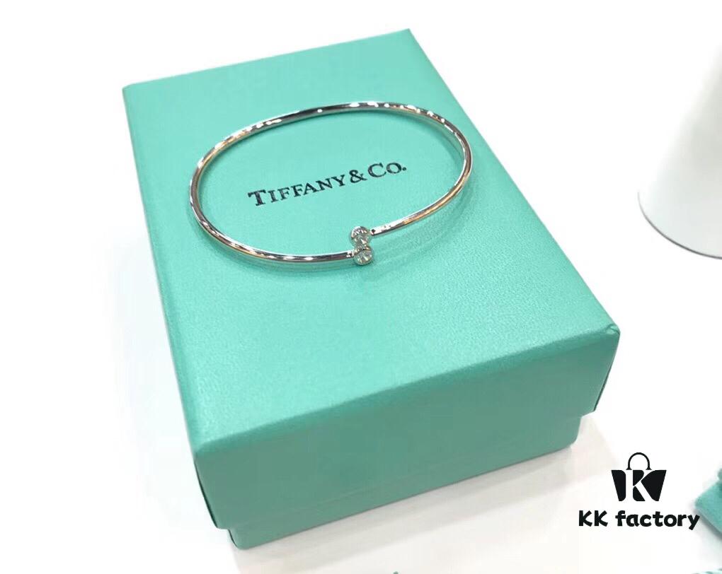 Tiffany & Co. Elsa Peretti Loop Bangle with Diamonds