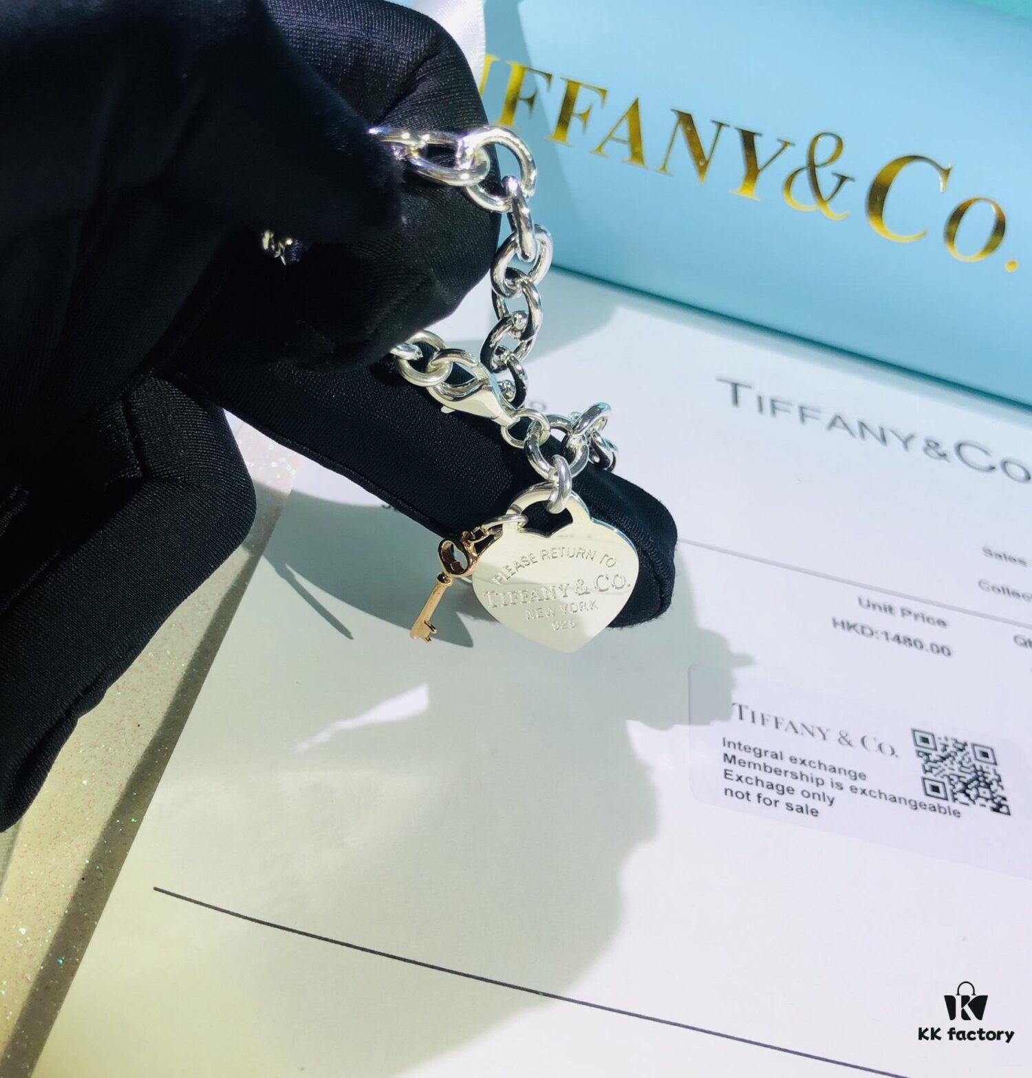 Tiffany Heart-shaped Thick Chain Bracelet with Pin Buckle, High-Definition Engraving Inside and Out, Authentic Detailing