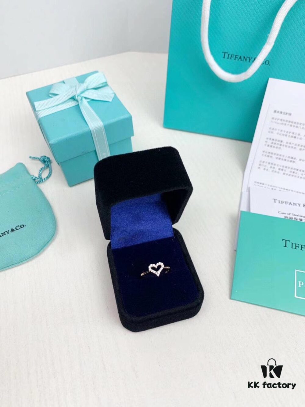 Tiffany & Co. Heart Ring in 925 Sterling Silver, Exquisite and Elegant Design